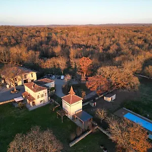 Domaine De Fangal Hébergement de vacances Septfonds